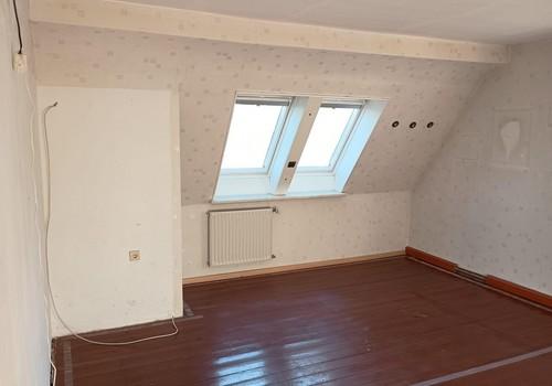 großes Zimmer DG