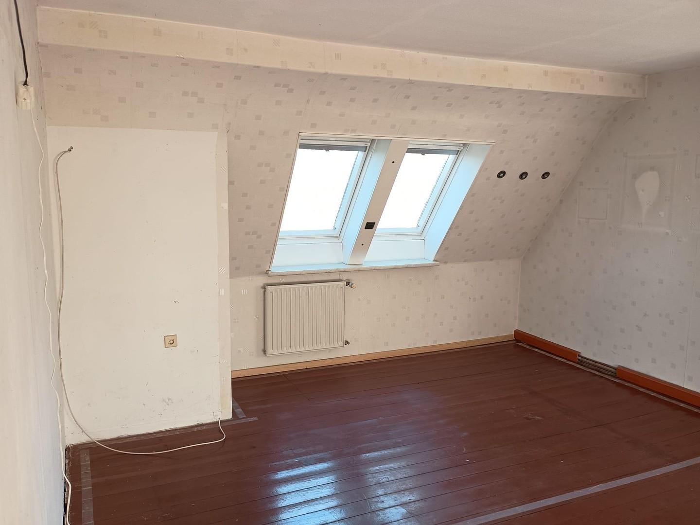 großes Zimmer DG