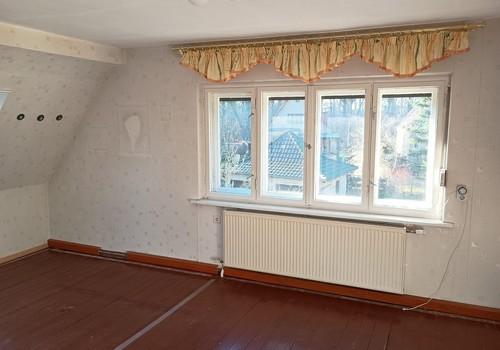 großes Zimmer DG