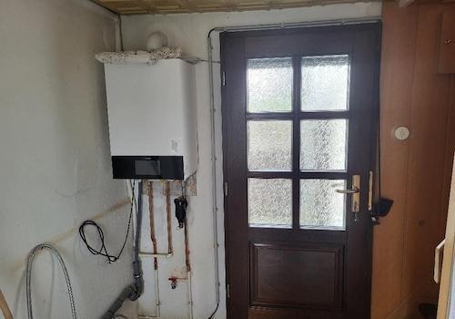 Hinterausgang mit neuer Therme
