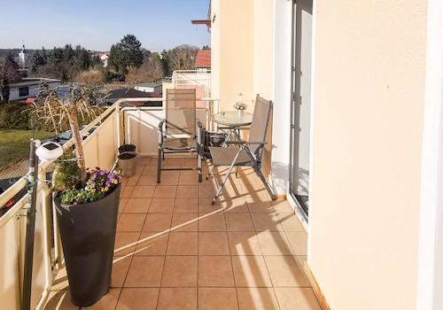 Balkon 1.OG rechts