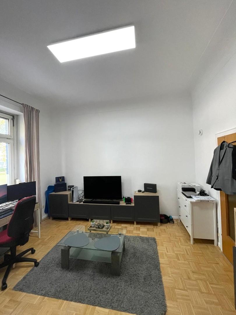 Wohnraum Straßenseite