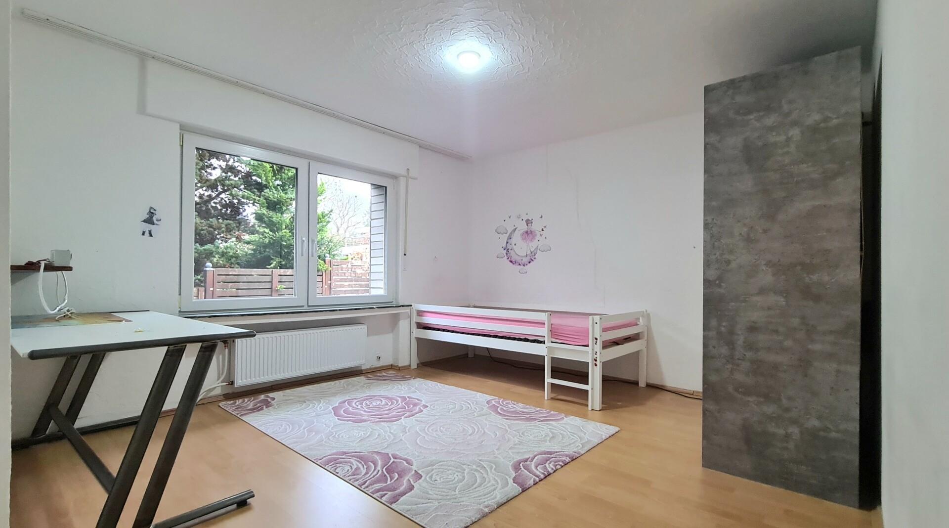 Kinderzimmer EG