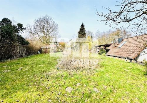 Großer Gartenbereich