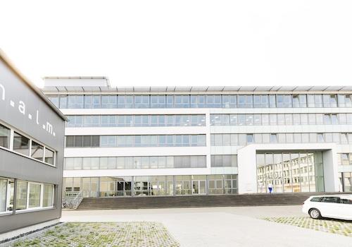 Bürogebäude
