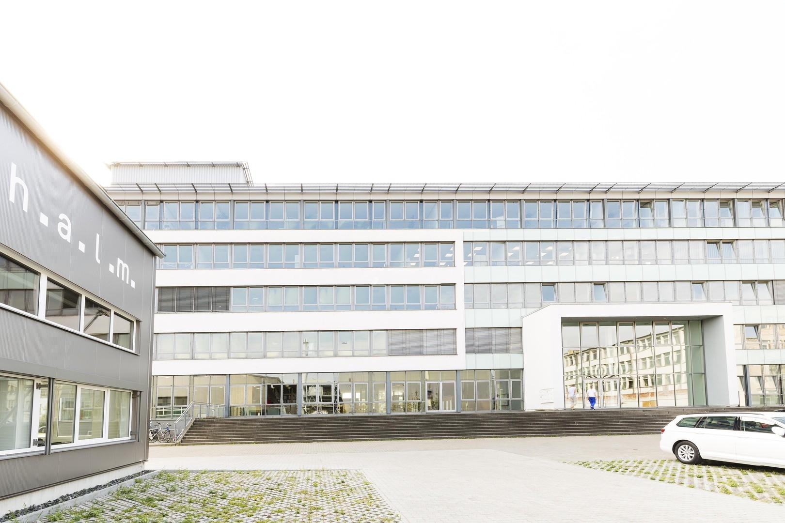 Bürogebäude
