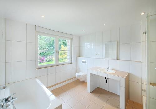 Badezimmer 1