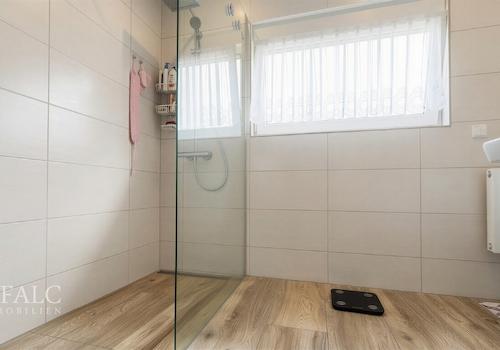 Badezimmer Bild 2