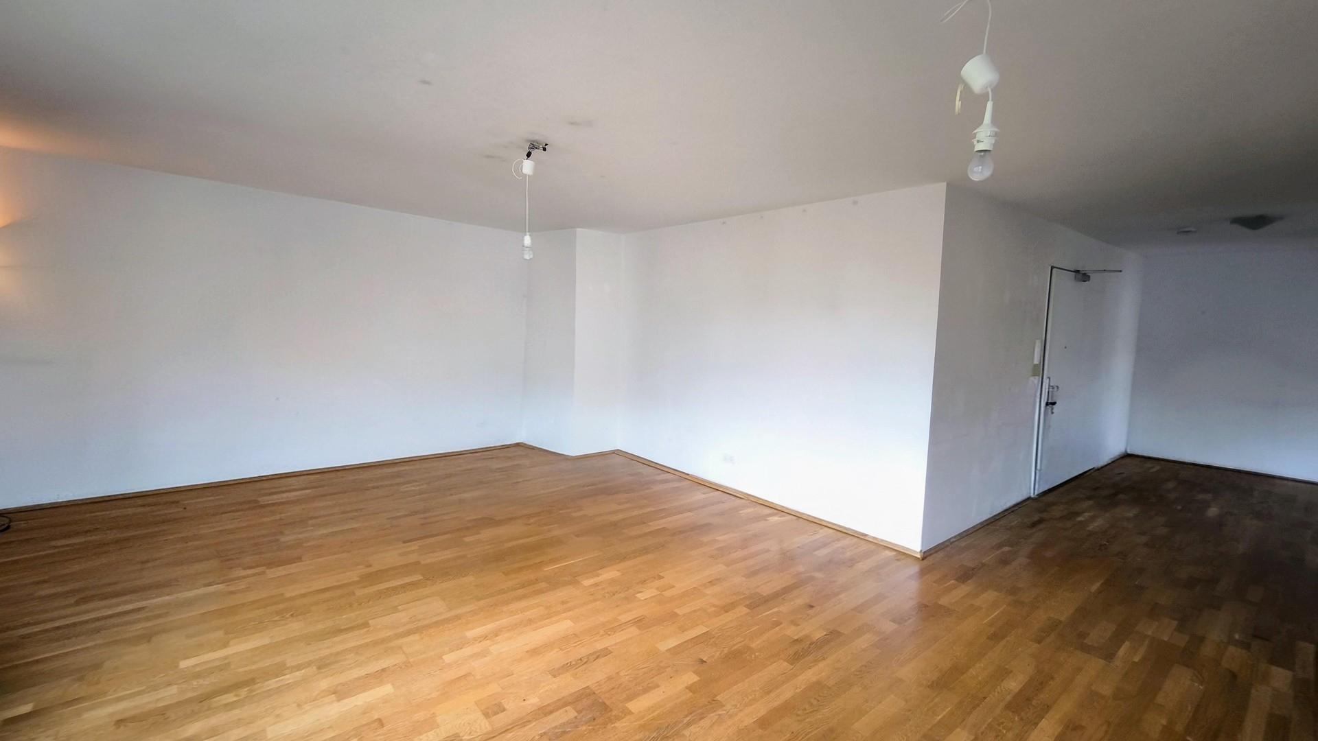 Wohnzimmer und Flur