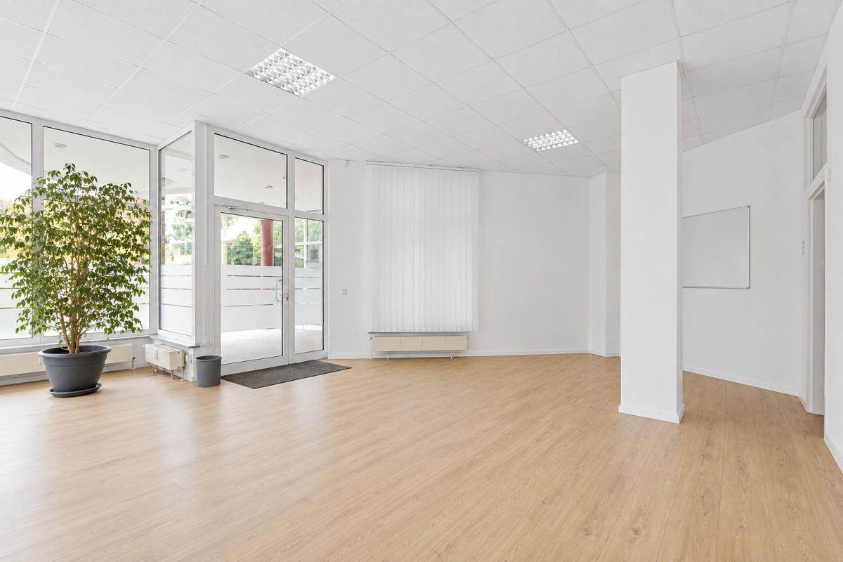 Büro 1