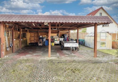 Praktischer Doppelcarport