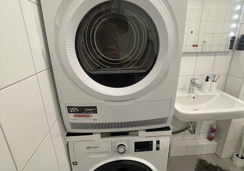 Waschmaschine und Trockner