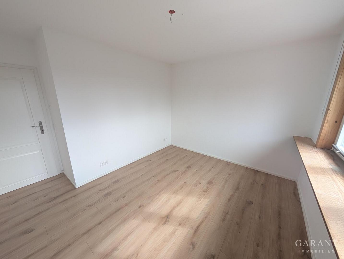 Schlafzimmer B2