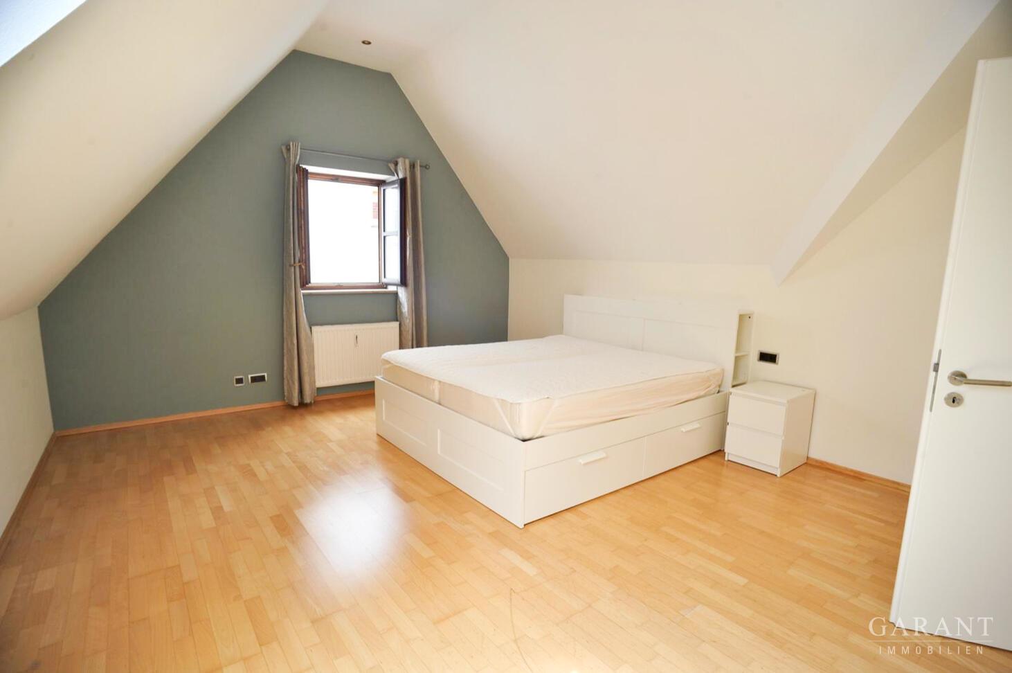 Schlafzimmer - DG