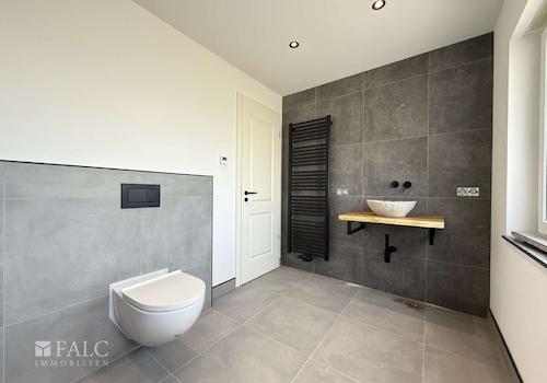 Badezimmer EG
