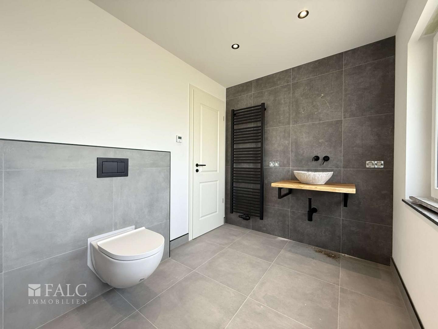 Badezimmer EG