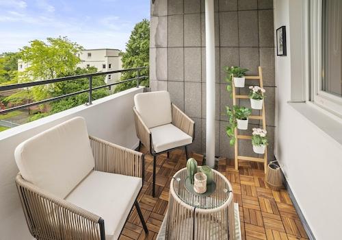 LOGGIA