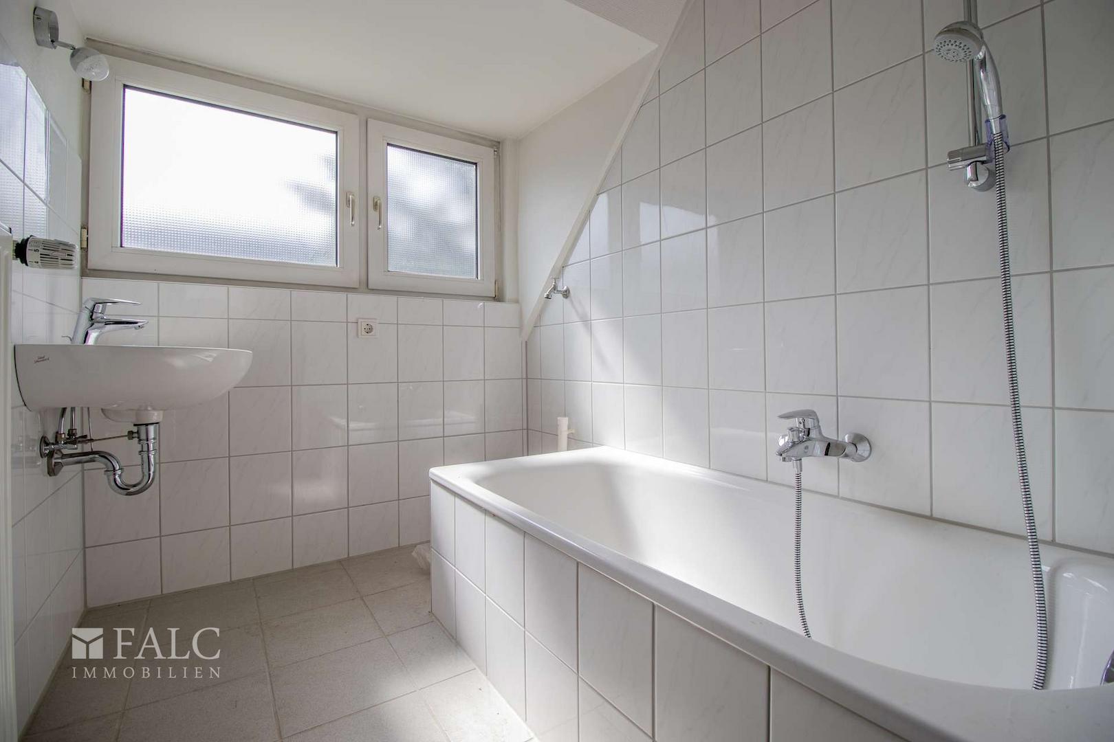 Modernes Badezimmer