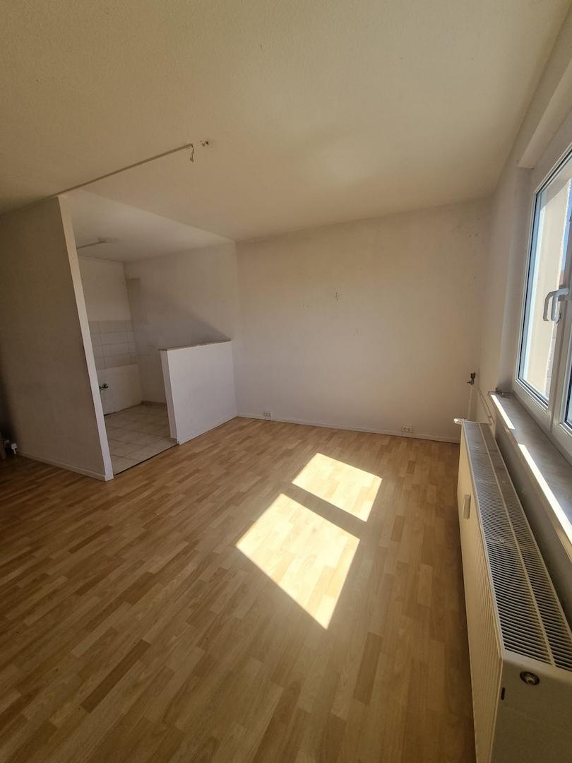 Wohnzimmer mit Küche