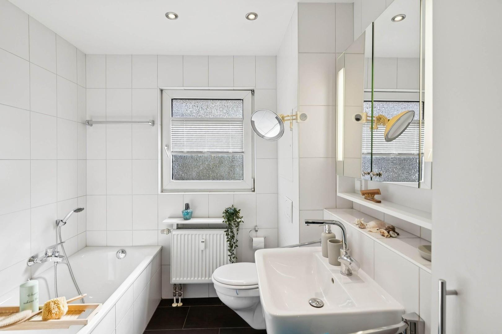 Badezimmer mit Wanne