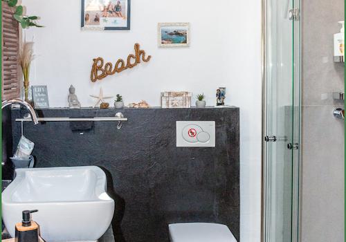 Badezimmer im Erdgeschoss