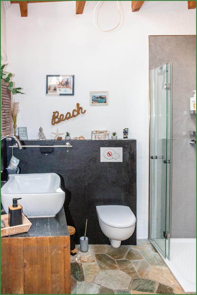 Badezimmer im Erdgeschoss