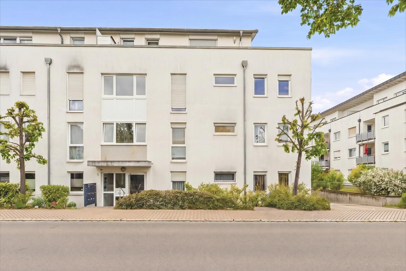 GEBÄUDE AUSSEN