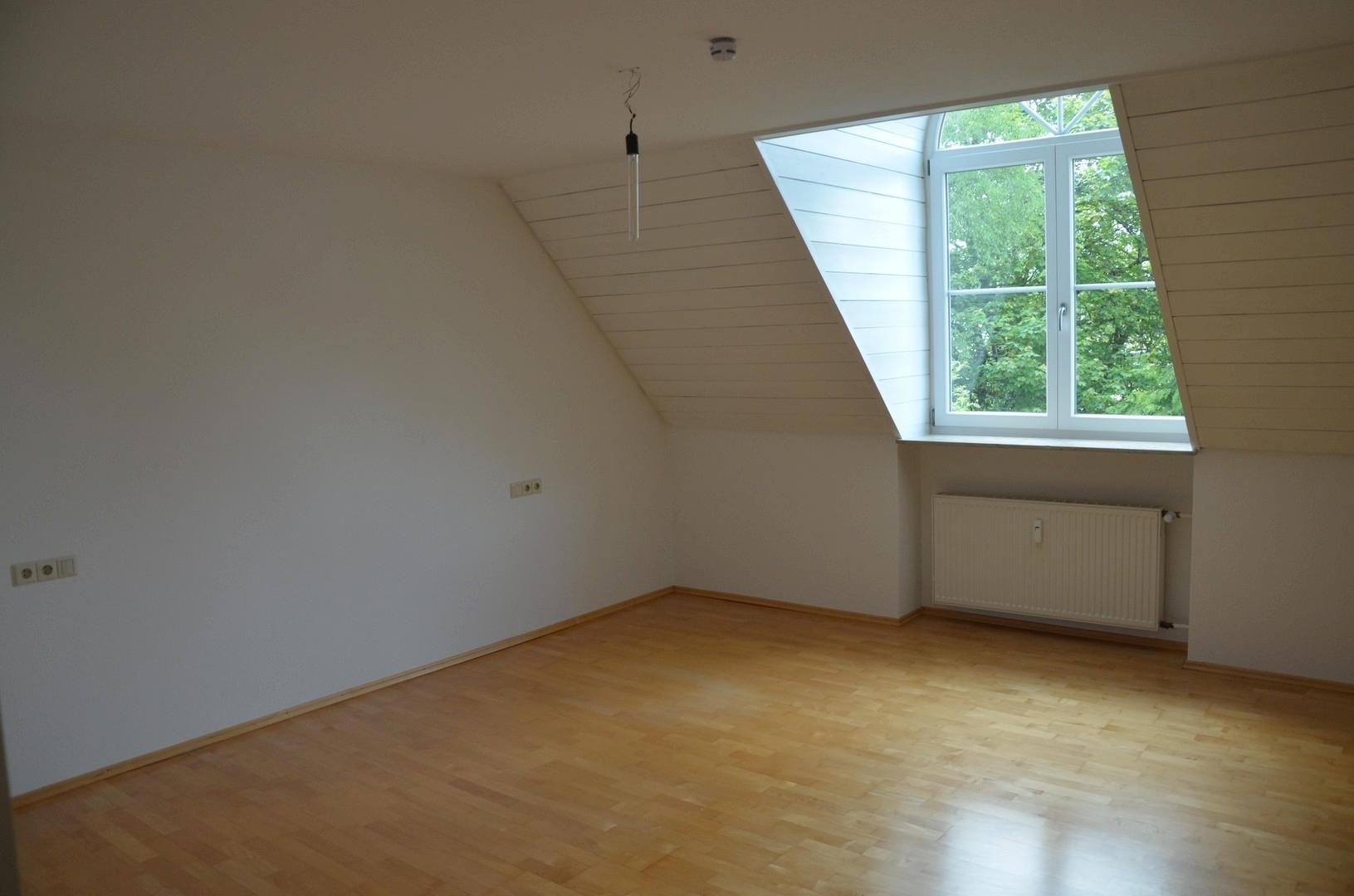 2.OG Schlafzimmer 2