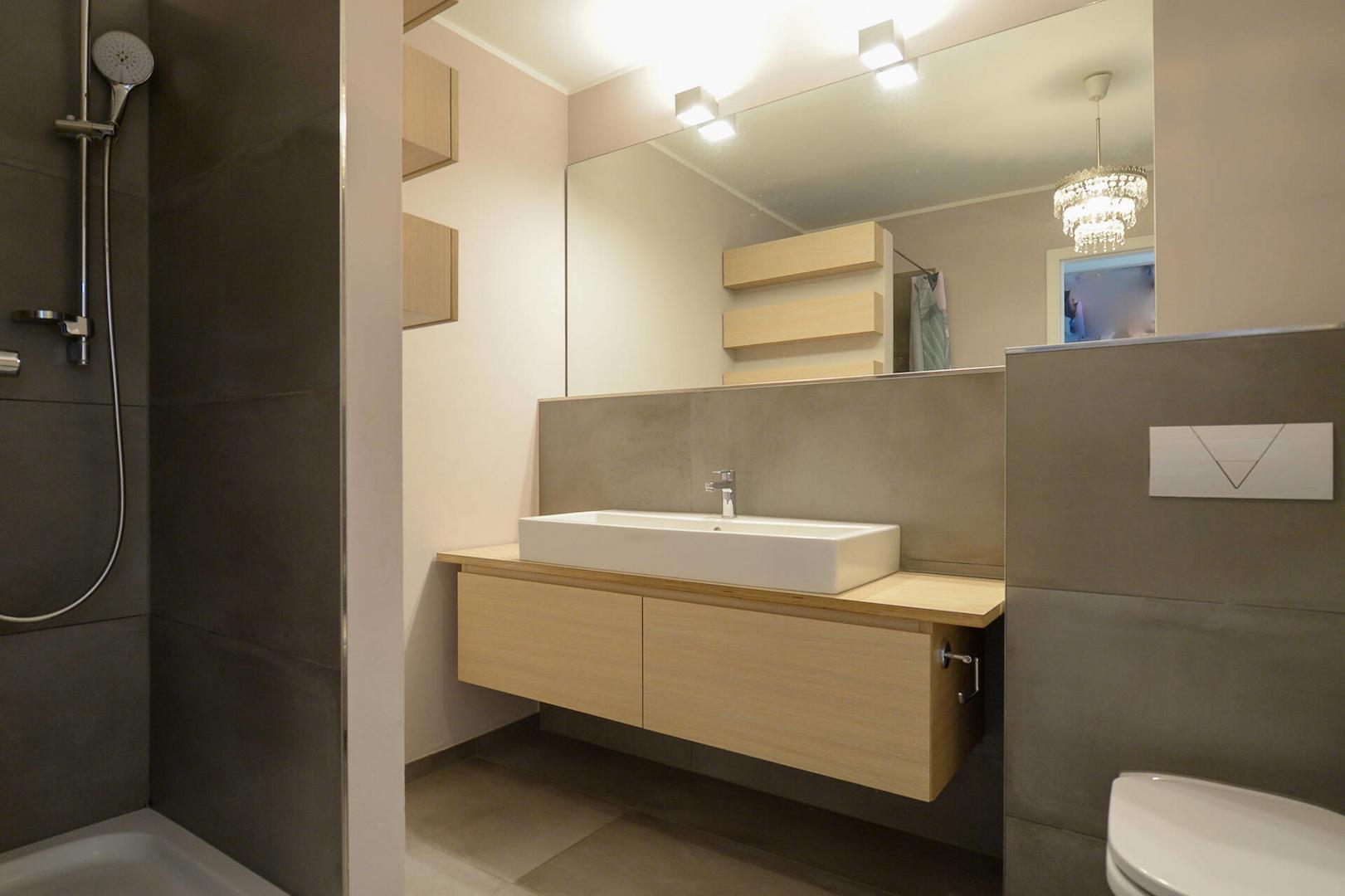 Badezimmer 1.OG