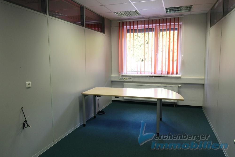 Büro1.jpg