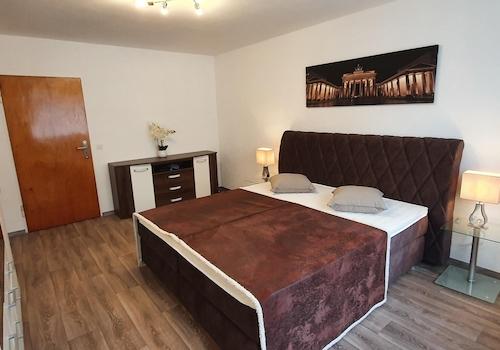 Bedroom with a double bed