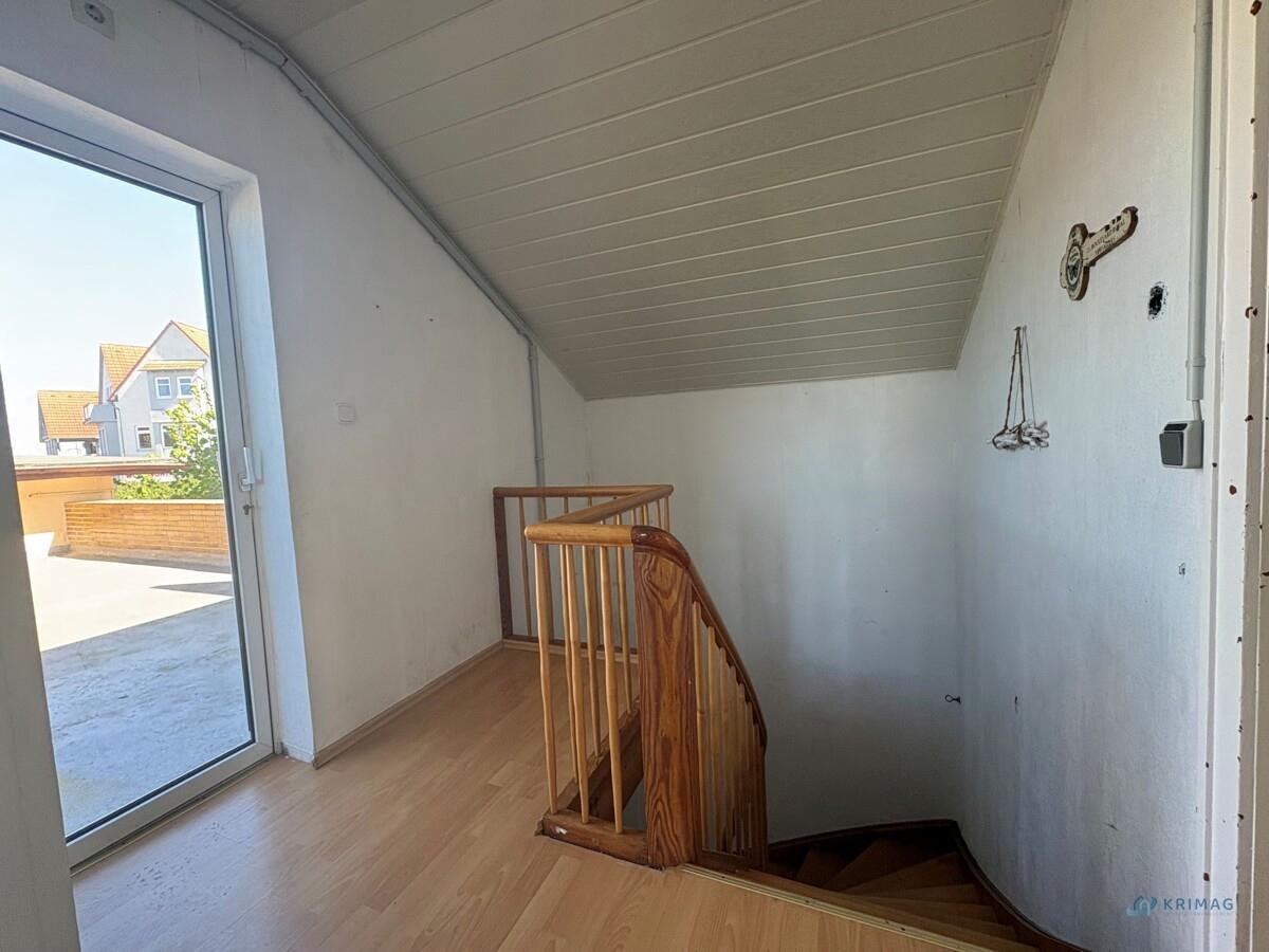 Bor Treppe OG