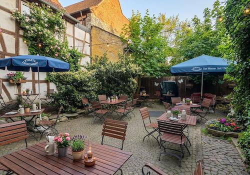 Terrasse mit Bestuhlung