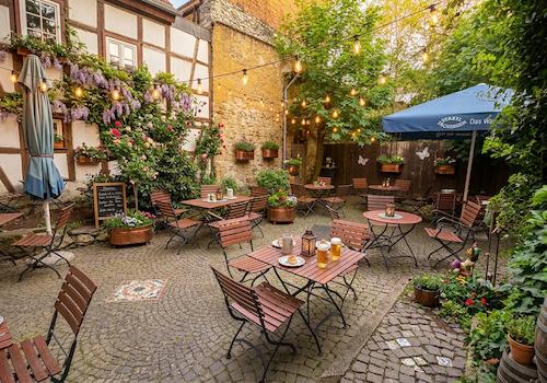 Terrasse mit Bestuhlung