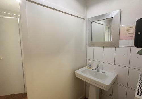 Damentoilette 