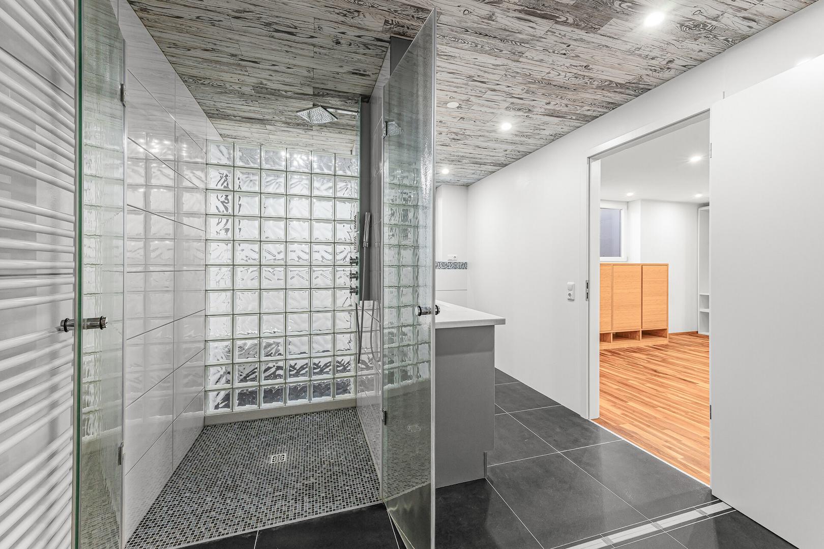 Dusche-WC Keller Ansicht 2