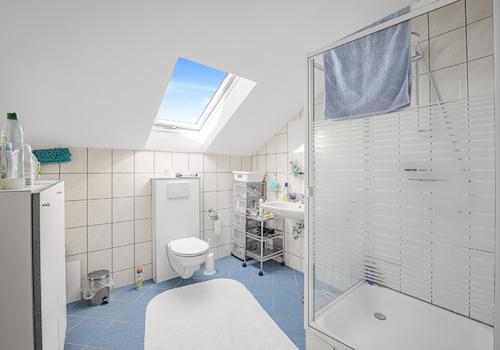 Dusche-WC Dachgeschoss
