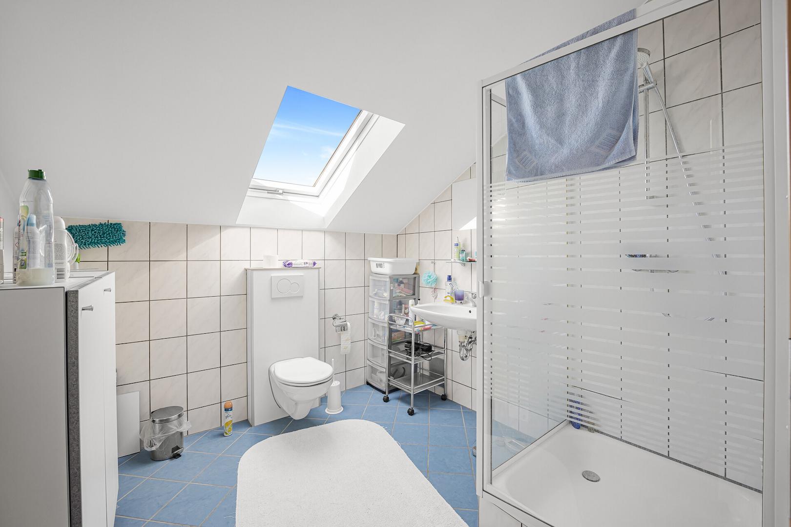 Dusche-WC Dachgeschoss