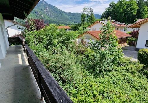 Großer überdachter Balkon