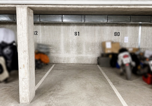 Tiefgaragenstellplatz