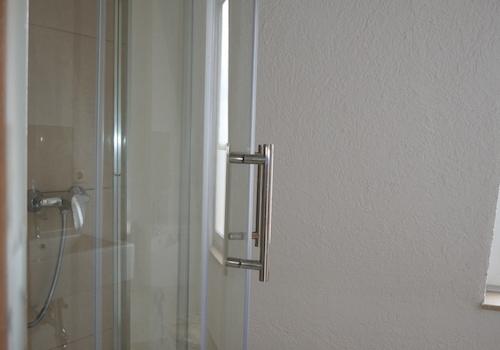 Dusche im Bad