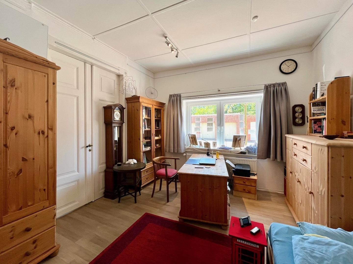 Büro Erdgeschoss