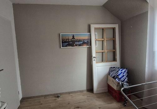 Schlafzimmer 1