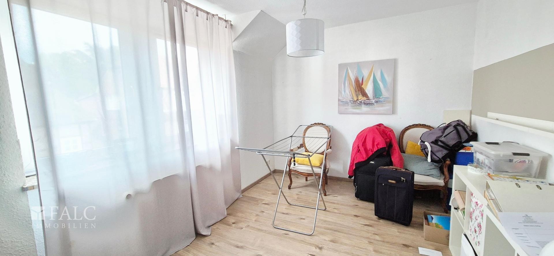 Schlafzimmer 1
