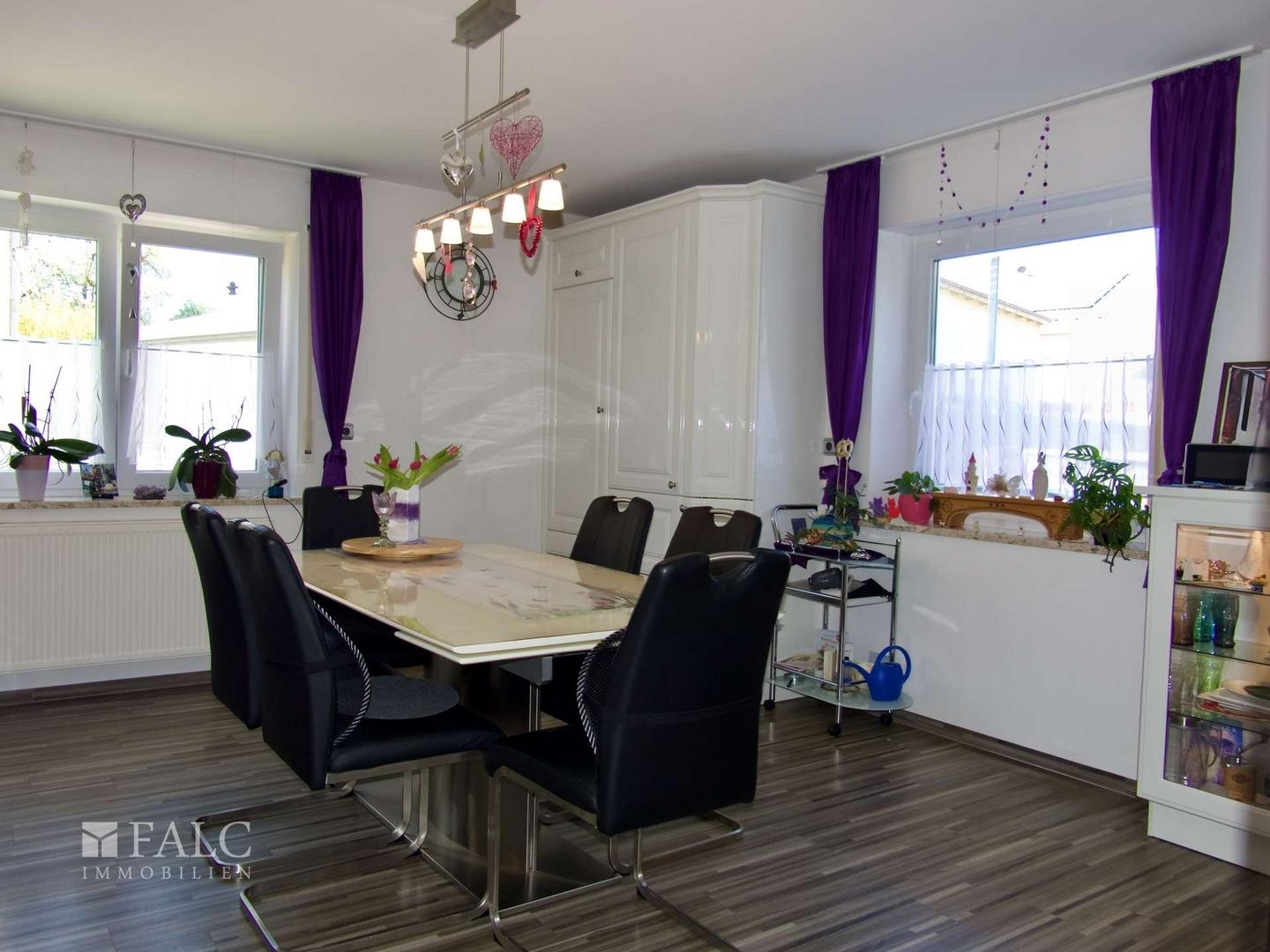 EG: Essen, EBK inklusive 
