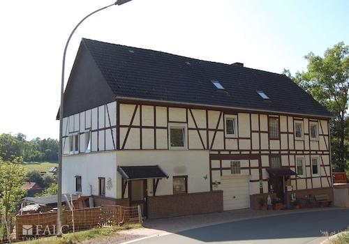 Straßenansicht