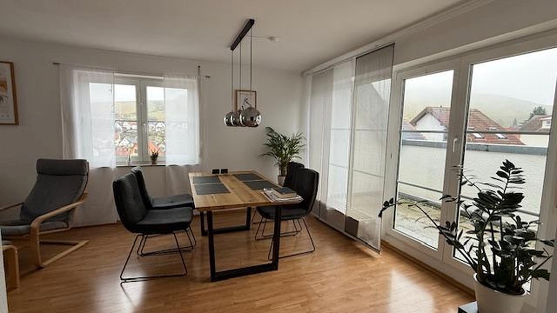 Essplatz beim Dachbalkon