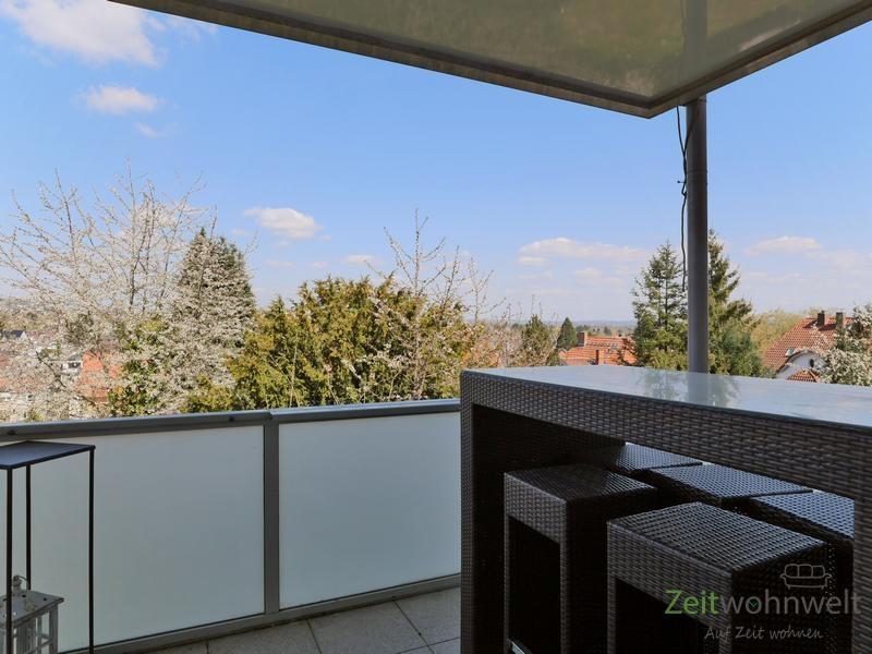 überdachter Balkon