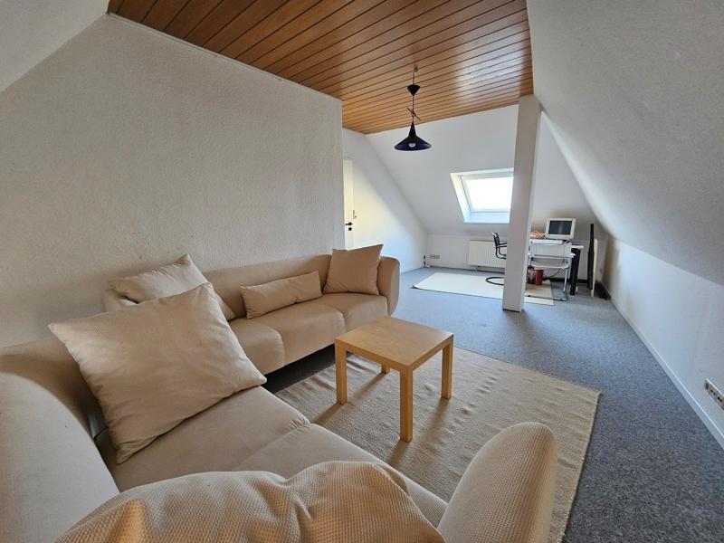 Wohnzimmer (1) DG Whg