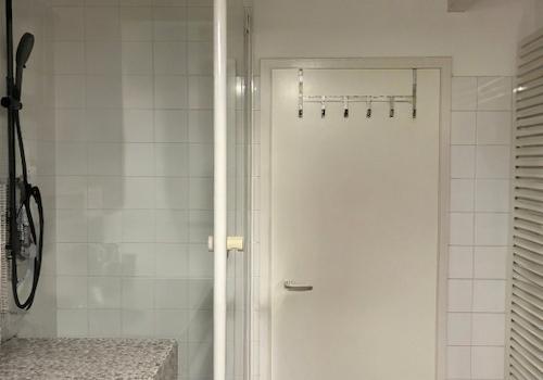 ... Dusche, DG